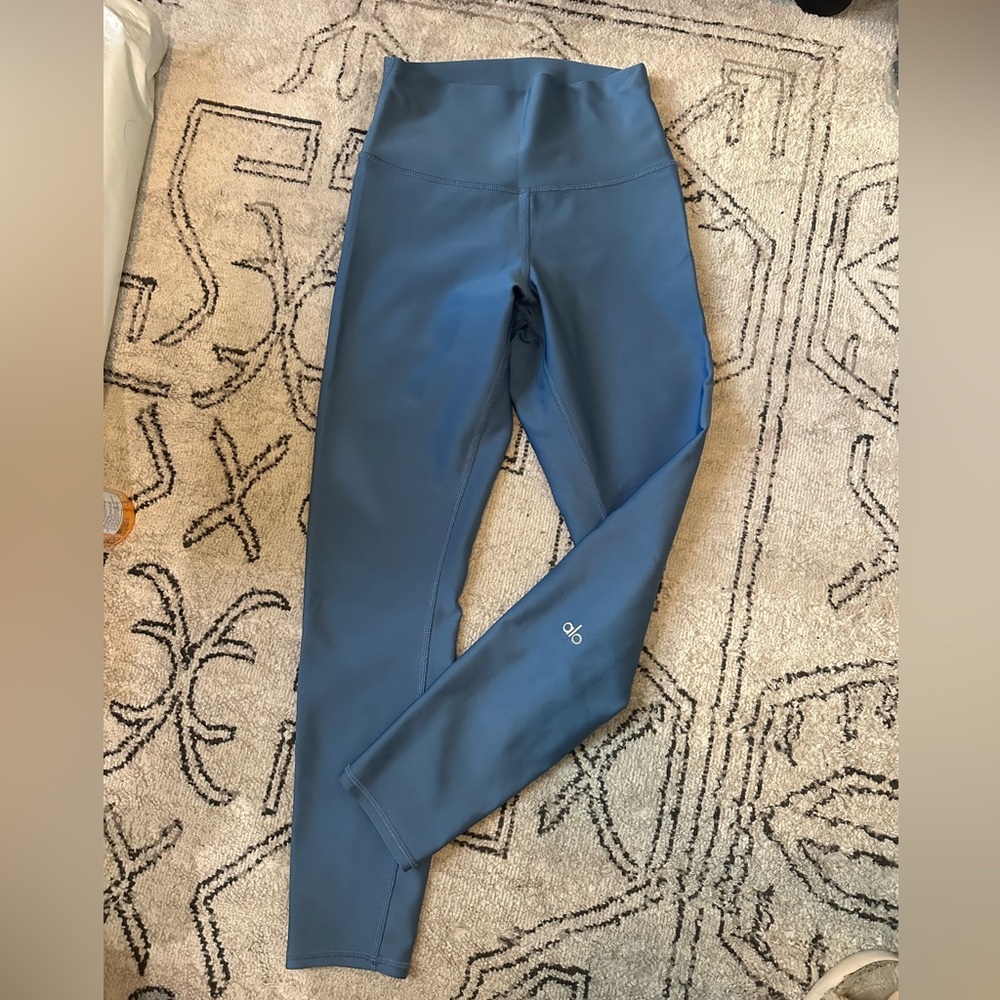 Alo Yoga Blue airlift 7/8 High-Waist Leggings, size small